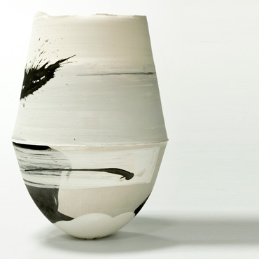photograph of ceramic vessel